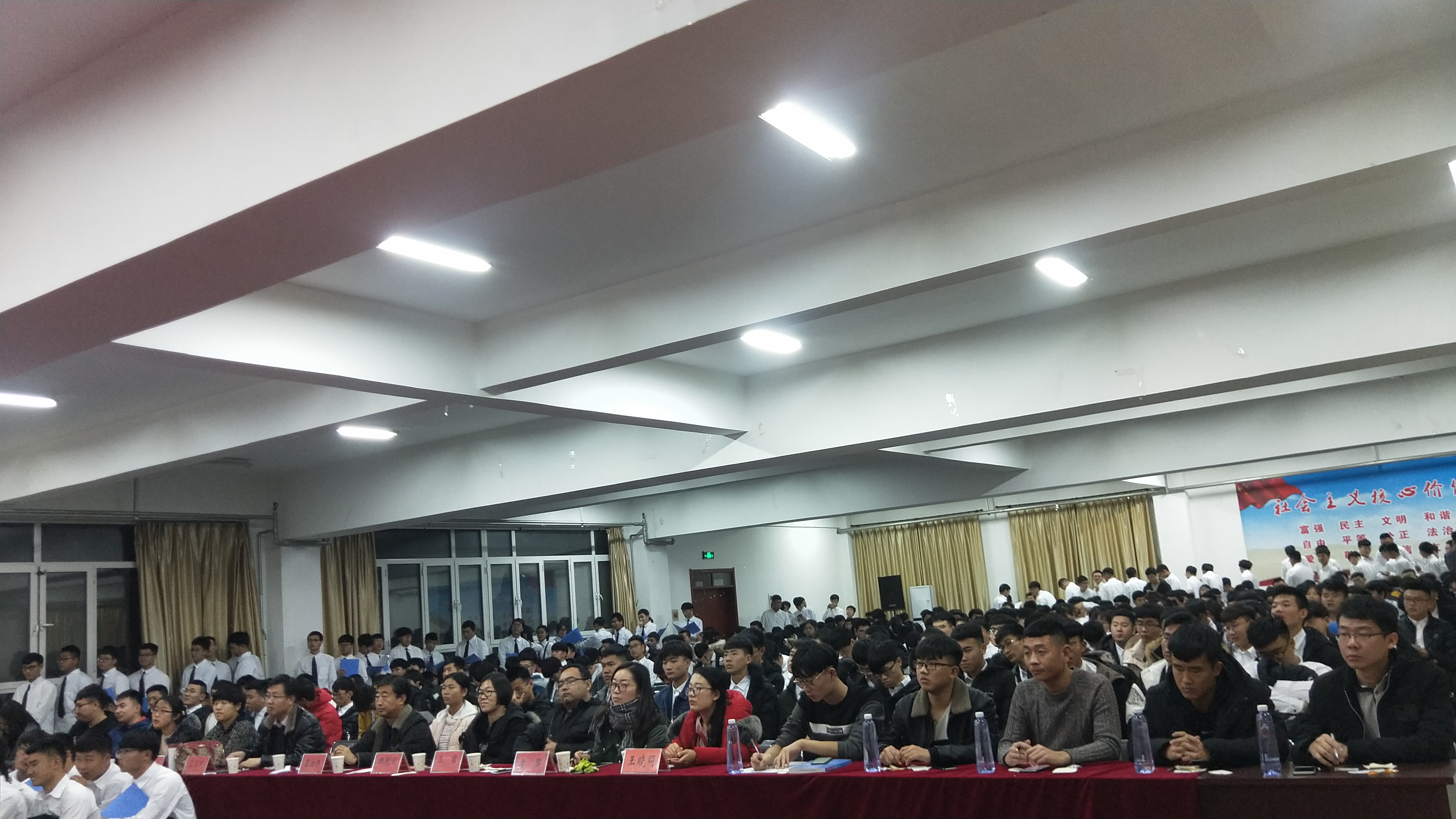 土木工程学院举行《大学》经典诵读比赛3.jpg 土木工程学院举行《大学》经典诵读比赛3.jpg